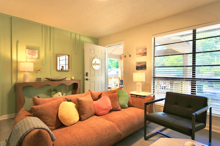 Covington Charm Retreat - Covington
