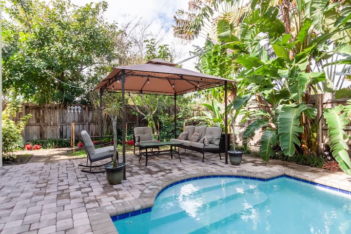 Poolside Boutique Guest House | Fort Lauderdale - Pompano Beach, FL