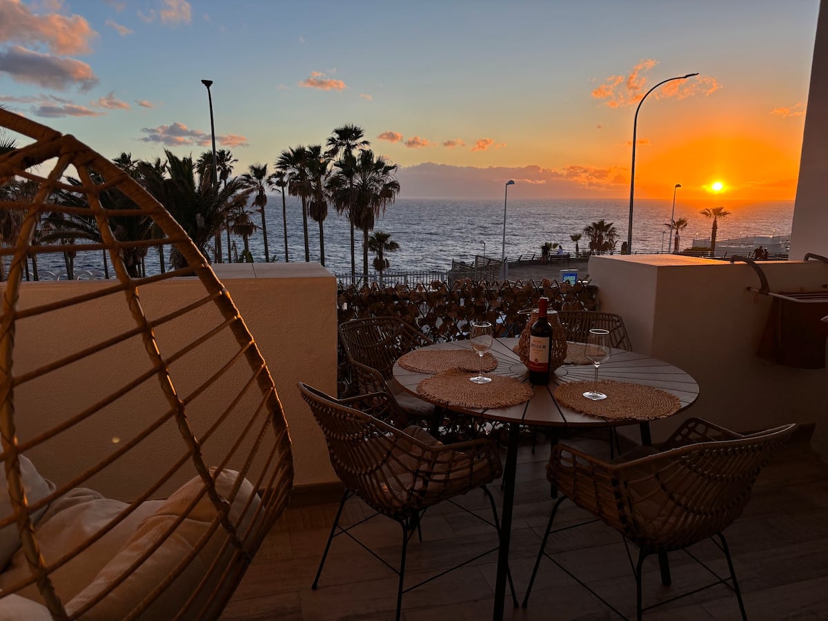 Callao Sunset Home
