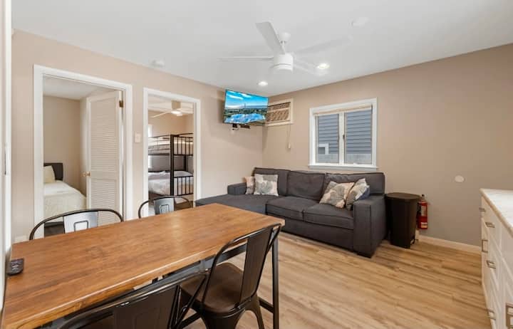Cozy Beach Getaway 2.5 Blocks From The Beach - Wildwood