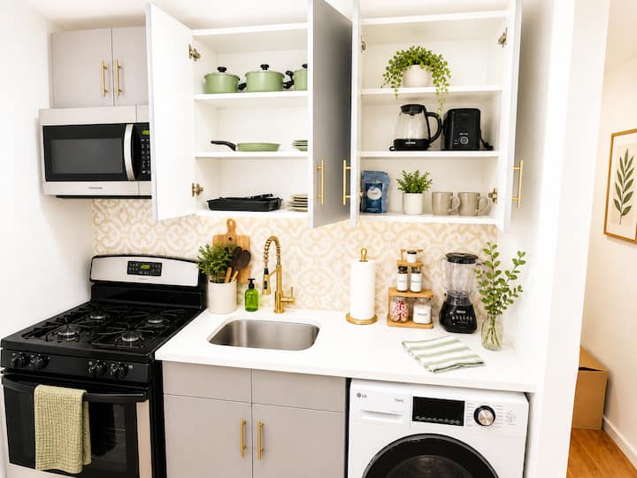 3 Bdr Apt Near Nyc | 6 Guests | Train Access - Brooklyn, NY