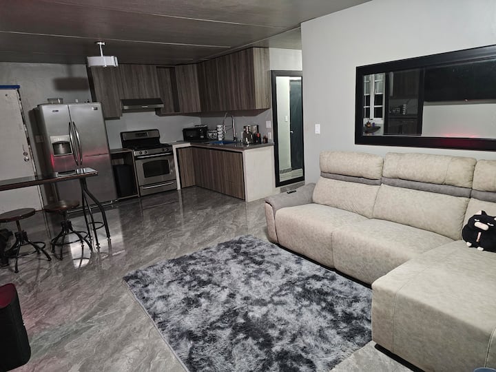 Bedroom In A Home Near Micronesia Mall. - Guam