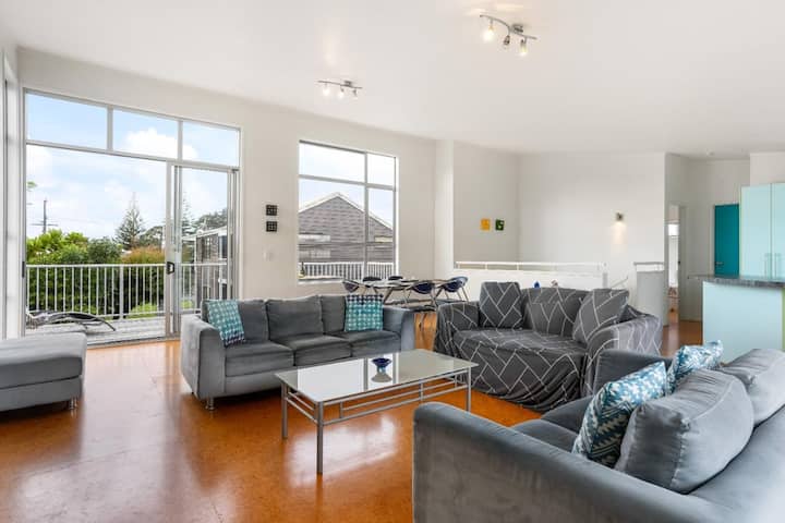 Ocean Road Beach House - Whangamatā
