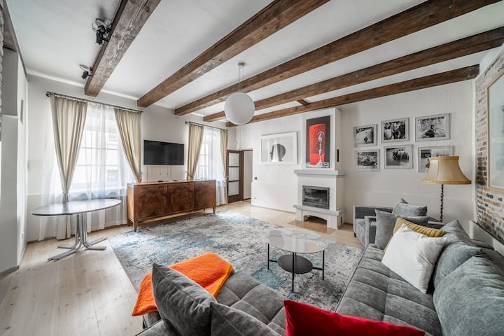 Cathedral Square 2 Bedroom Apartment By Reside Bal - Vilnius