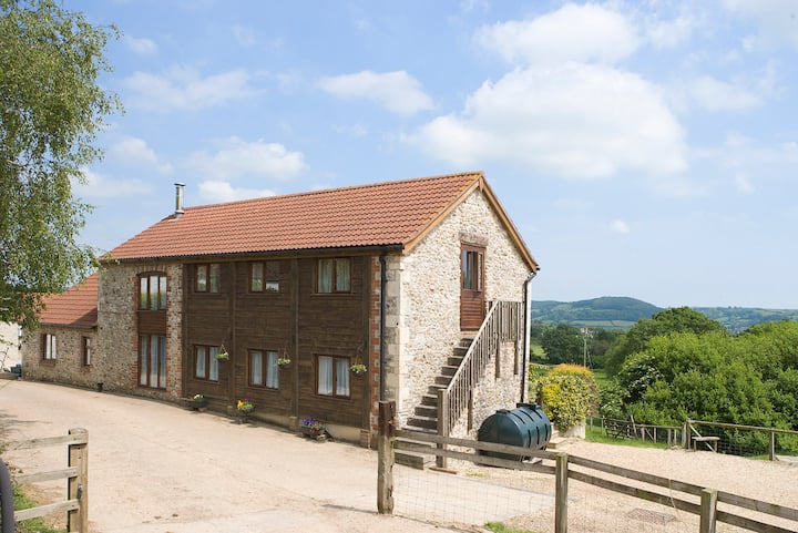 The Granary 4 Star Barn Conversion - Beer