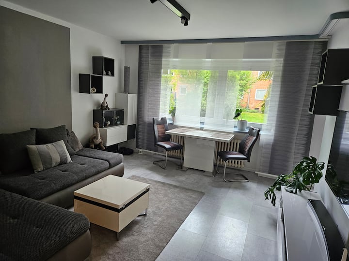 Ruhige 2 Zimmer-wohnung, Balkon, Hund Möglich - Aeropuerto de Hamburgo (HAM)