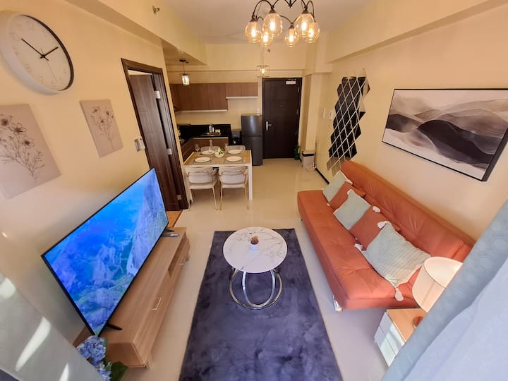 Expansive 1br•40sqm•4pax•pet•parking/moa/ Picc/wtc - Manila