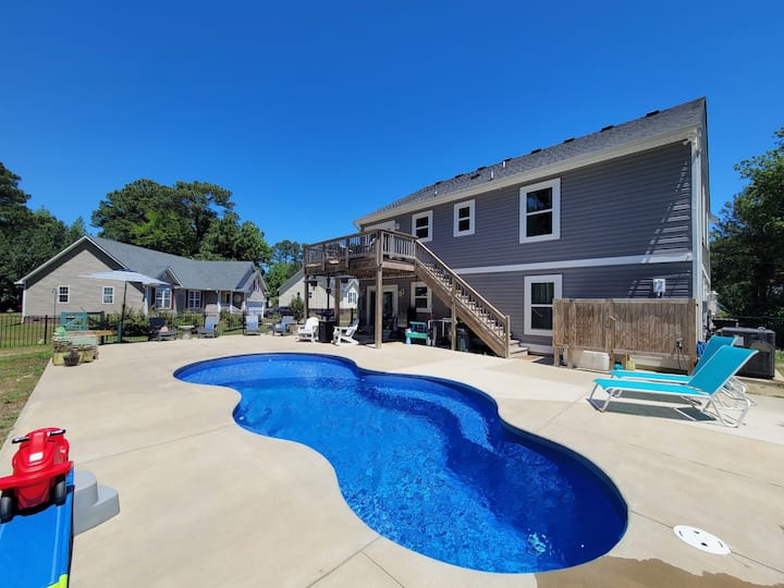 Beach Retreat - Manteo, NC