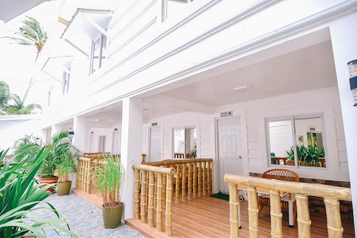 Premier Water Park Villa For 8 | 45 Mins From Mnl - Cavite