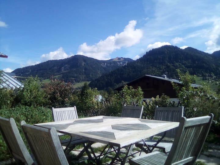 Dans Ferme Rénovée:70m², Terrasse, Centre Village - Praz-sur-Arly
