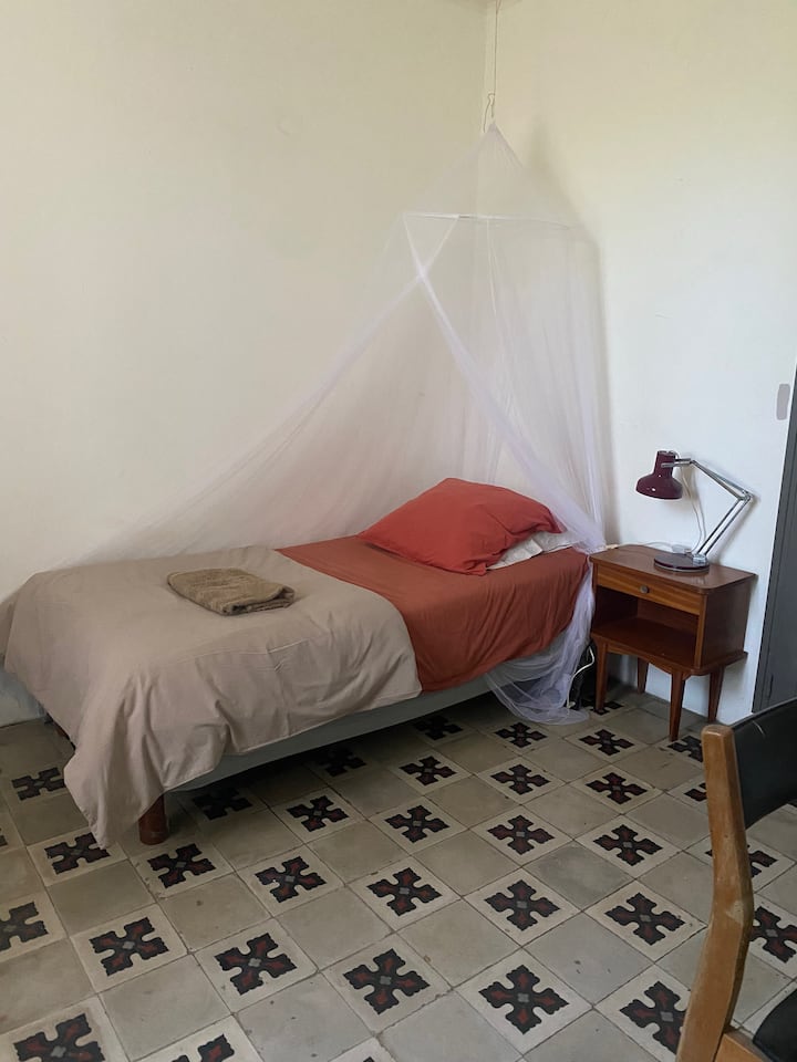 Dhomë gjumi 2