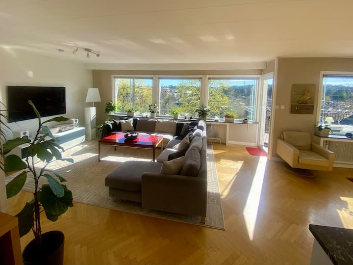 Villa In One Of Stockholms Most Exclusive Areas - Stockholm