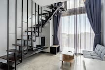 Modern 1BR Loft | Huge condo close to the beach
