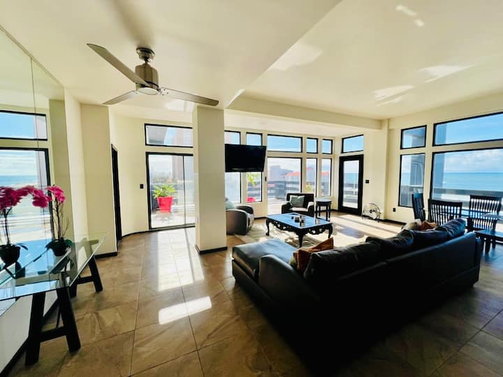 Ocean View Penthouse, Walk To Papas & Baja Fest. - Rosarito