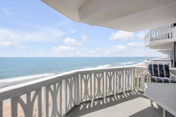 New Listing Oceanfront 2/2 | Pool & Garage Parking - Ormond Beach, FL