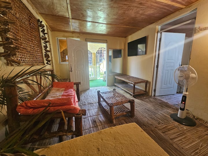 Brise De Mer 3br Bamboo Retreat W/ Natural Decor - Haití