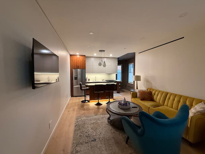 Cozy Apartment By Rar - Queens, NY