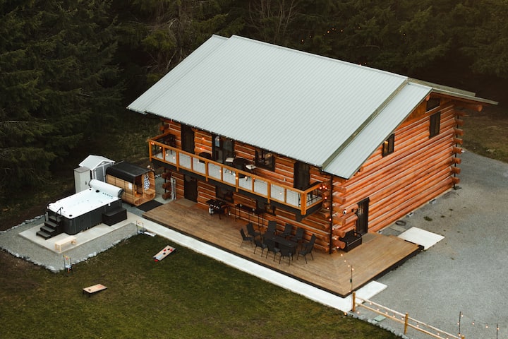 Custom Rainier Cabin-swim Spa-sauna-2kings - Ashford, WA