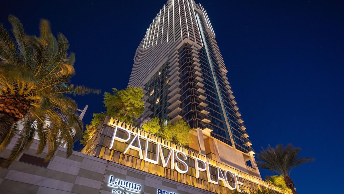 Vegas In Bloom