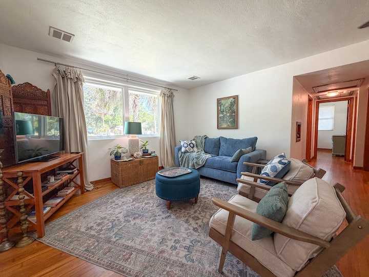 Wendy's Green House: Cozy 2-br In Pensacola - 펜서콜라