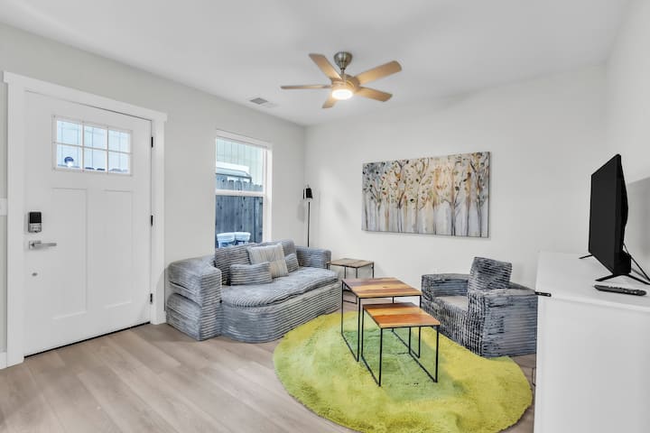 Stay Relaxed. Stay At Sacramento Hideaway. - Sacramento, CA