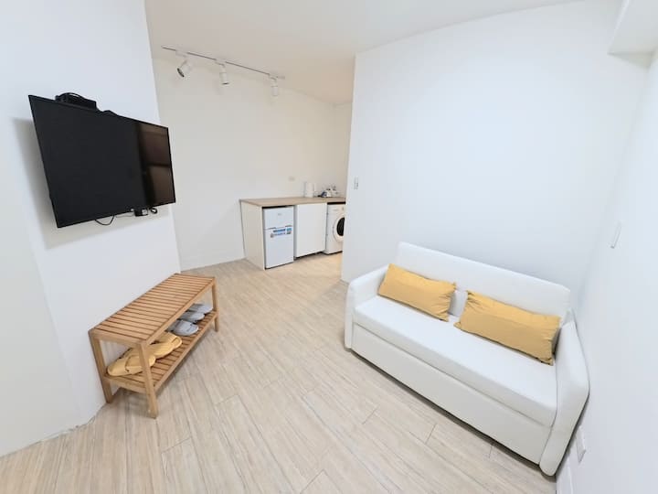 Apartment 捷运步行7分 2-8人 整层订宿 独立卫浴非共用 6站到北车 - 金山區