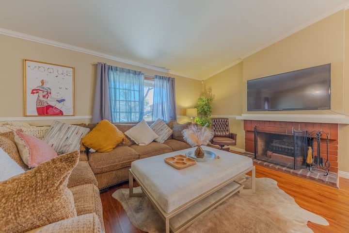 Cozy 2br Home With Pool In Ontario - 安大略