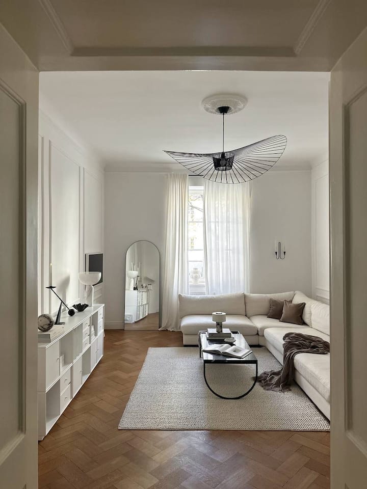 Wunderschöne Altbauwohnung Auf 2 Etagen - Munich