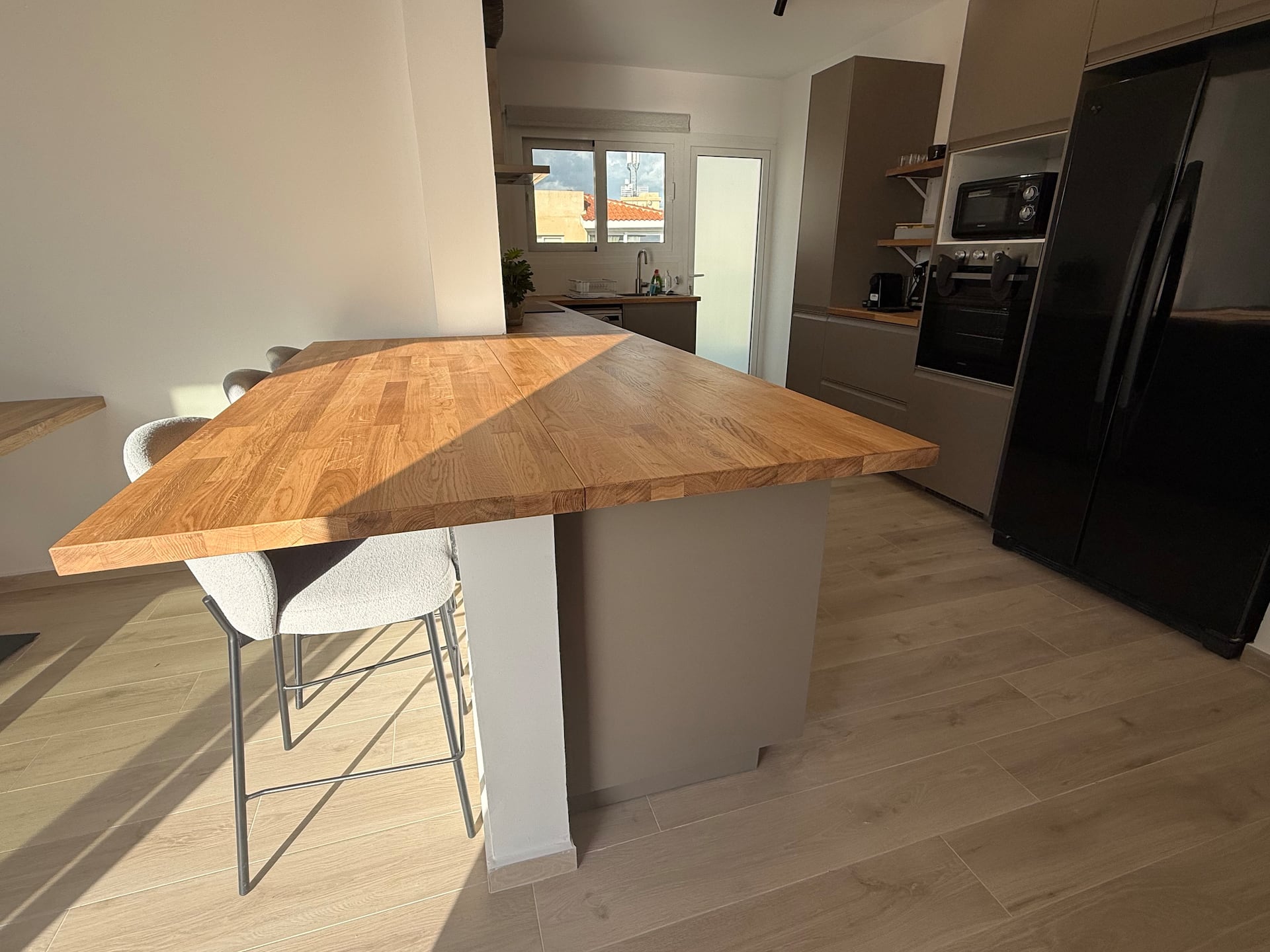 Seaview top floor apartment newly renovated — photo 4