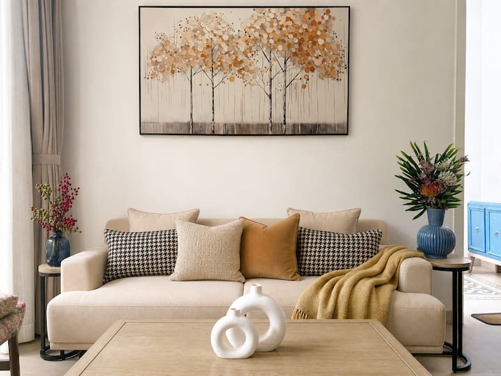 Living room image 3