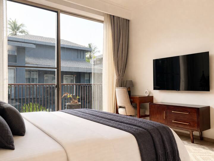 Bedroom 1 image 3