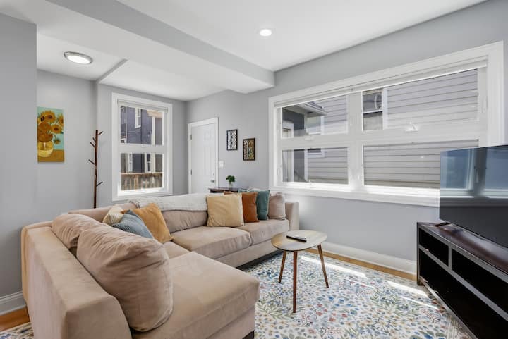 Charming Andersonville Coach House 3br 2,5ba - Chicago, IL