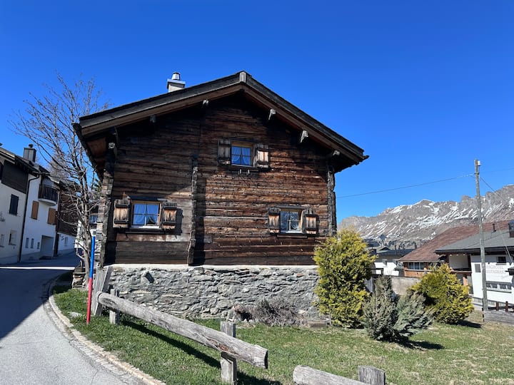 "Chalet Geni" Bike-ski-in/out Skipiste Top Lage - Lenzerheide