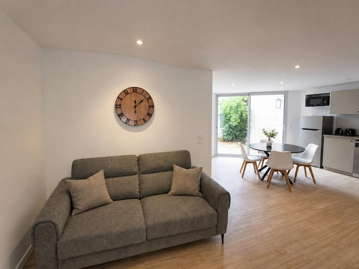 Appartement De Charme Avec Extérieur - Cholet