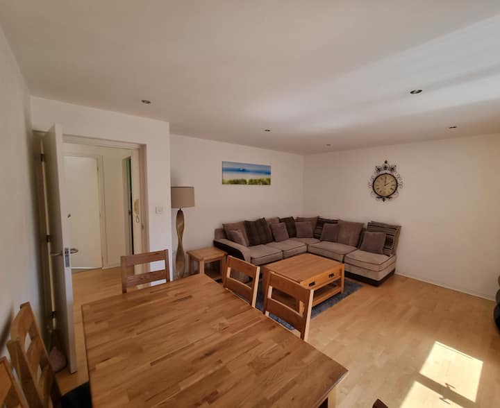 1 Bed Apartment With Parking In St Helier - Jersey