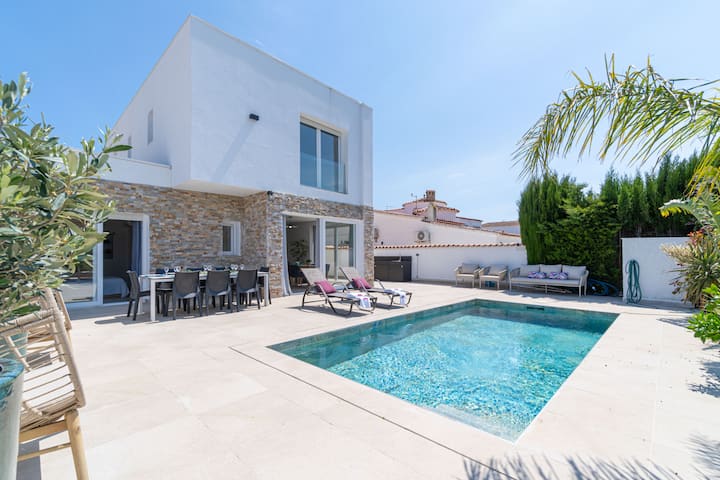 0040-cap Ras Maison Au Canal Avec Piscine Et Amarr - Empuriabrava