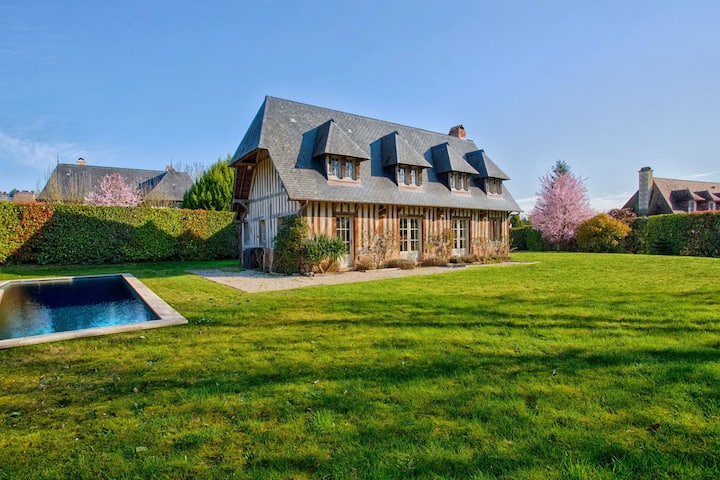 Maison De Charme à Tourgéville - 6 Couchages - Tourgéville