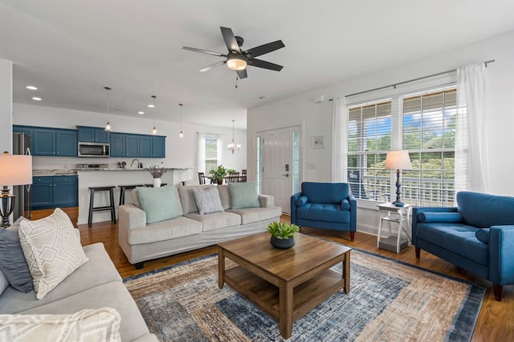 4br Home Near Marshwalk + Pro Golf Simulator - Murrells Inlet, SC
