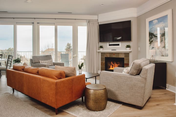 Lake View Condo In Bay Harbor - Petoskey, MI