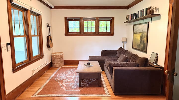 River Glen: Charming St. Paul Home • 4br, Sleeps 8 - Saint Paul, MN