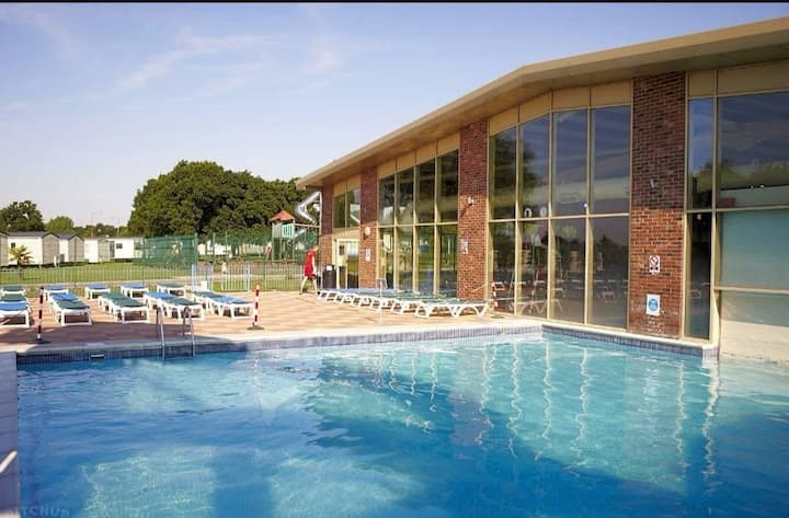 Highfield Grange Holiday Park, 4 Sleep 6 Rental - Frinton-on-Sea