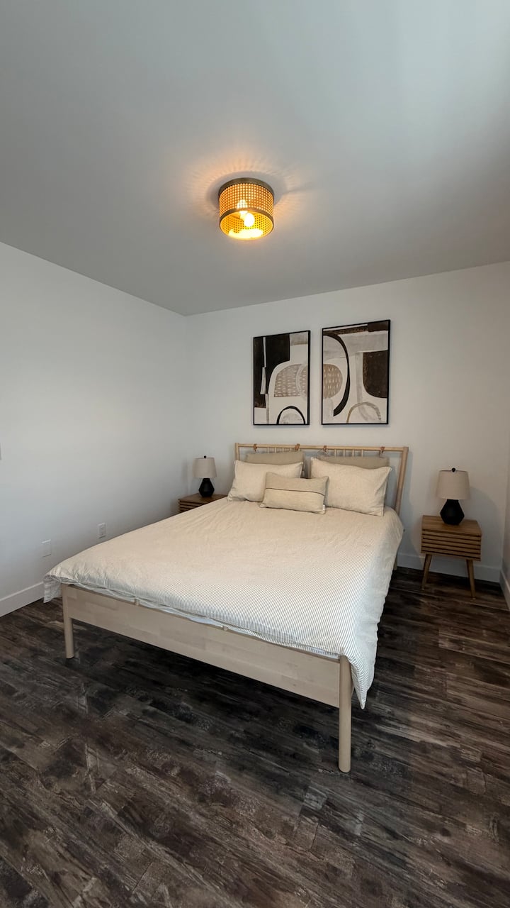 Well Located 1 Bed, 1 Sofa Bed Apartment - Longueuil