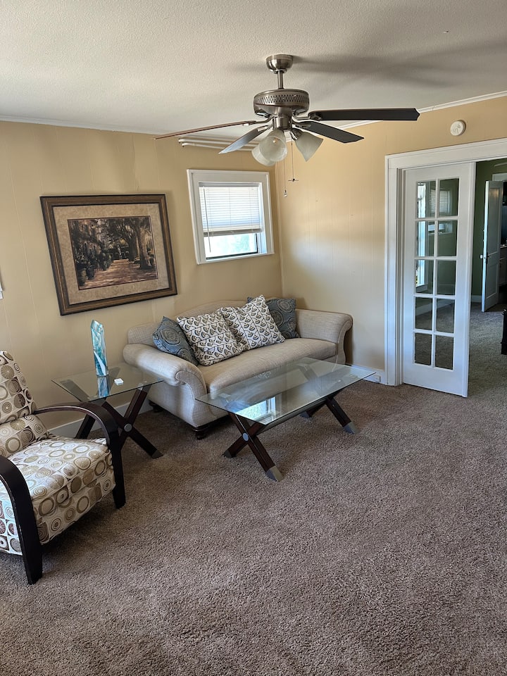 Fully Furnished 2 Bed 2 Bath With Washer And Dryer - Abilene, TX