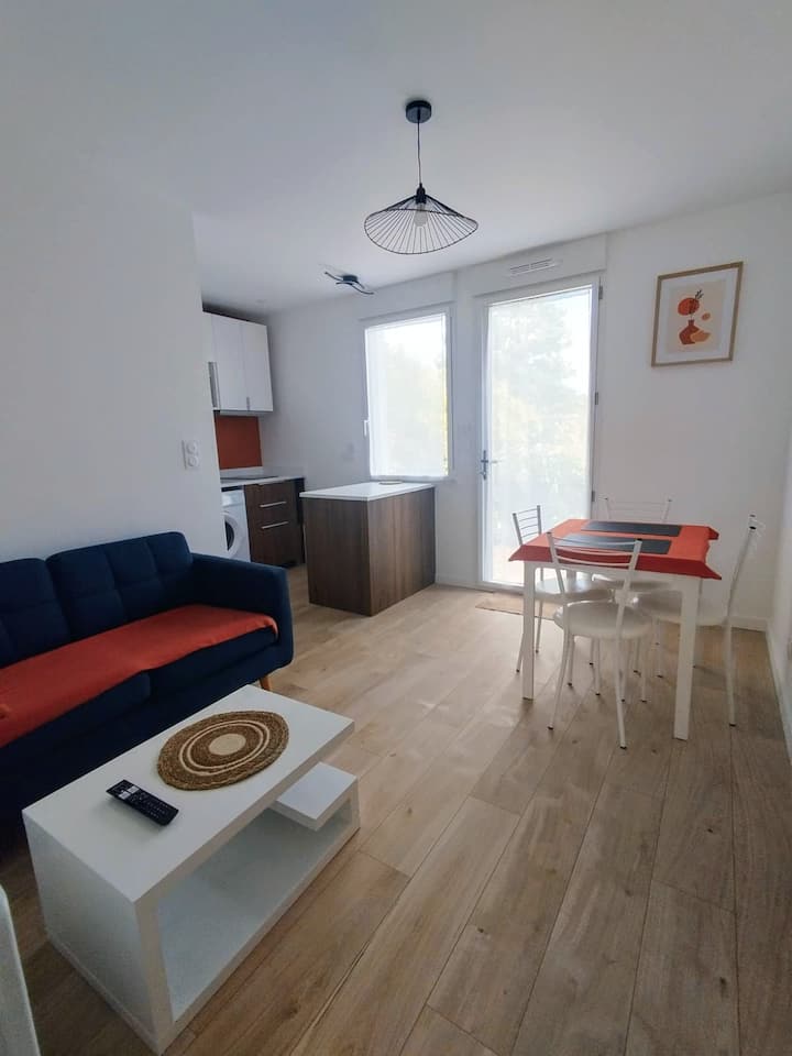 Charmant T2 Avec Extérieur - Fouesnant