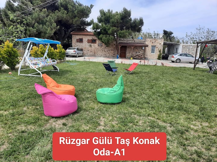 Bozcaada Yeşilyol Taşev- Rüzgar Gülü Oda-a1 - Bozcaada
