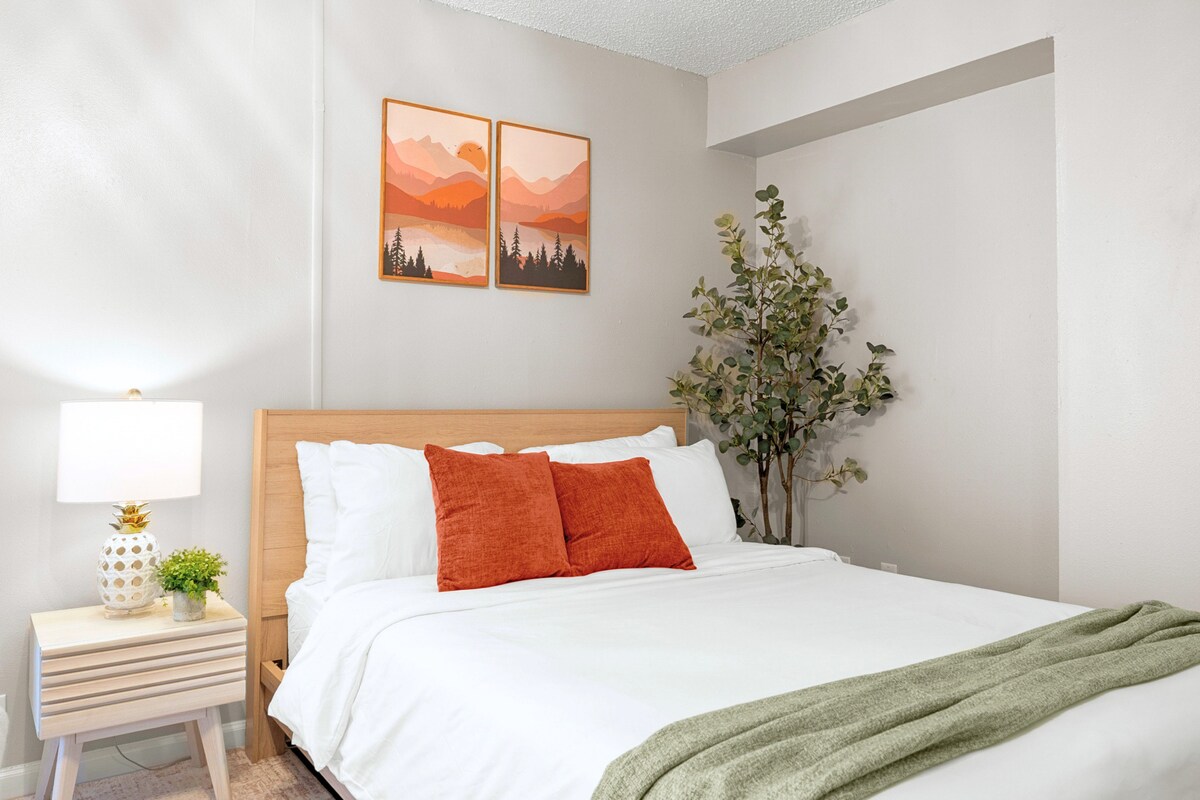 FREE Parking•KING Bed•UT Austin•Downtown•WiFi