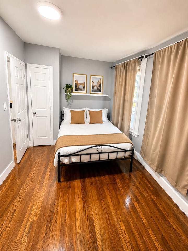 Budget Private Room 1 Near Yale & Hospitals Grasso - New Haven, CT