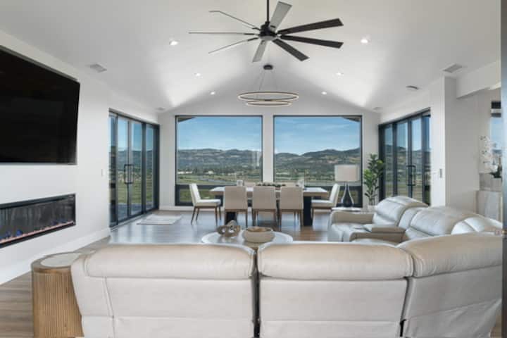 Napa Getaway W/ Incredible Views, Hot Tub & Sauna - Napa, CA