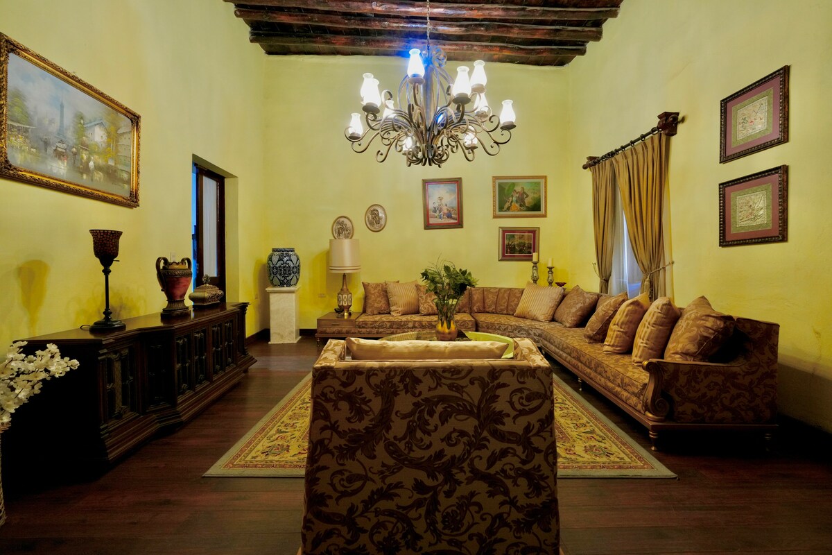 Anuncio de Airbnb popular: Macedonio´s House en Parras De La Fuente