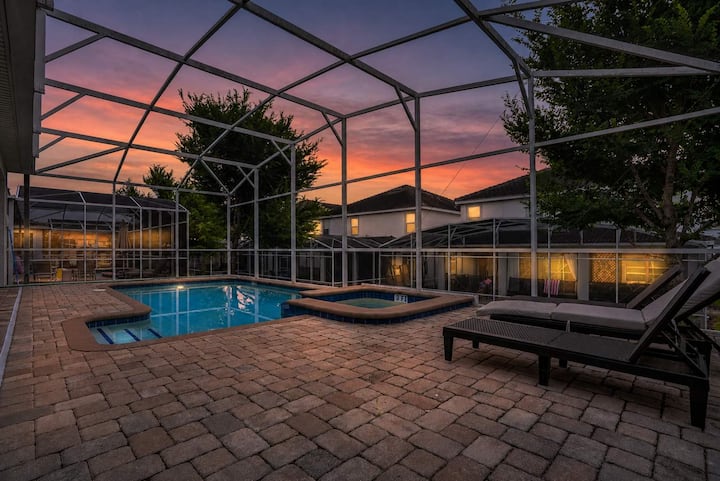 Championsgate Escape With Game Room And Pool - Davenport, FL